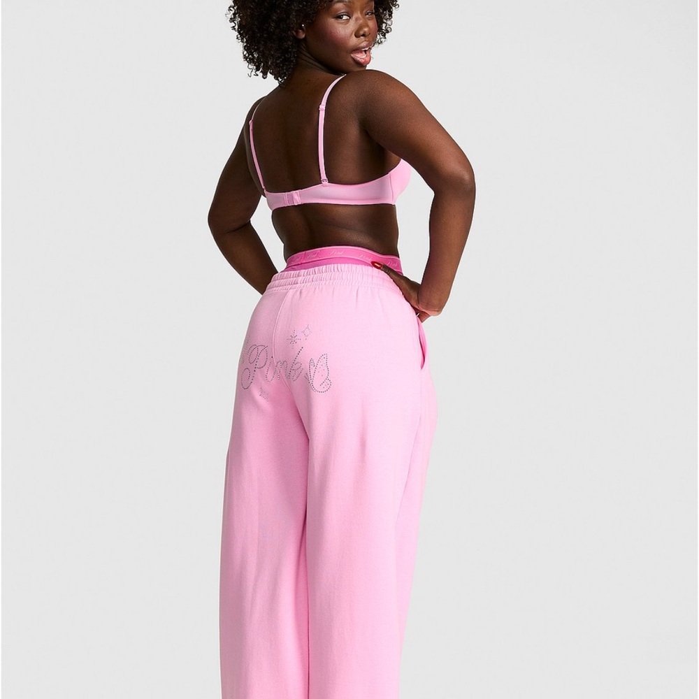 Women’s Pink Lounge Bra and Joggers Set